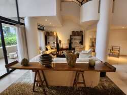 The Colonnade (D10), Condominium #459190861